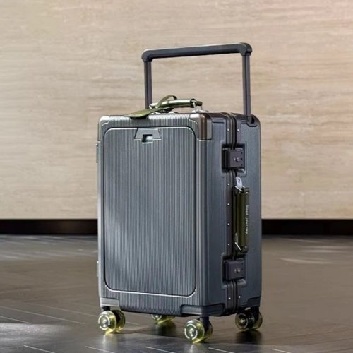 Image de Valise à Roulettes Compacte avec USB et Roues Silencieuses