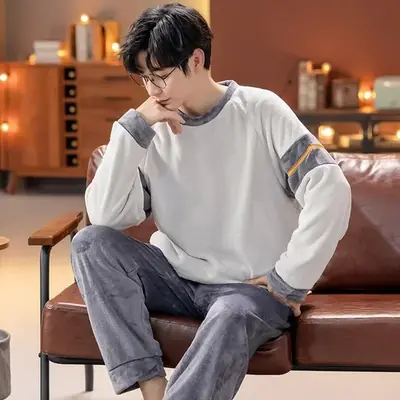 Image de Pyjama Homme Velours Mignon Hiver 2024