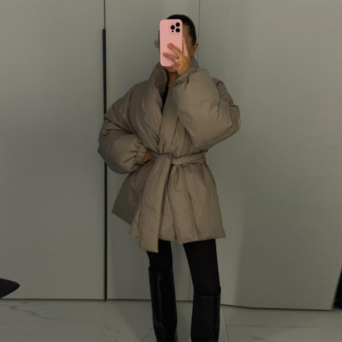 Image de Manteau Femme Hiver 2025 - Élégant & Chaud