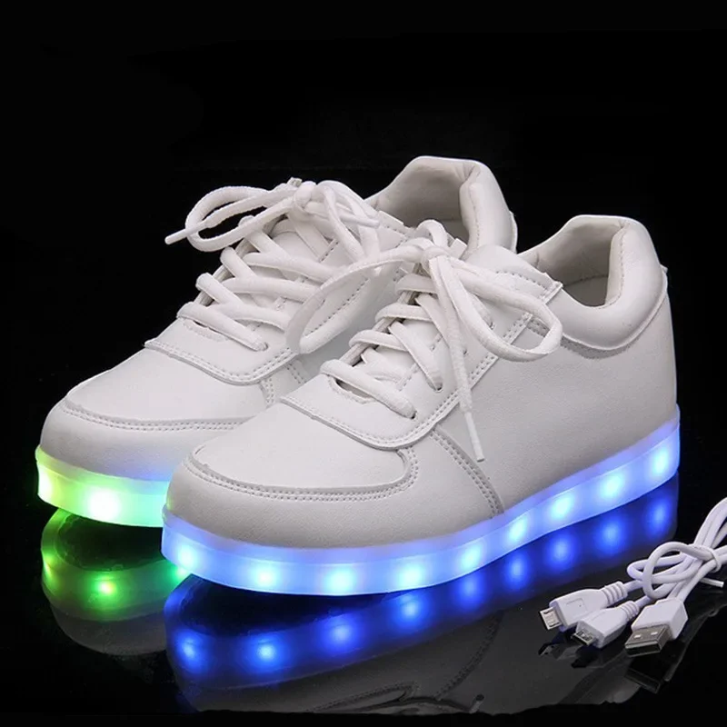 Zdjęcie Świecące Trampki LED dla Dorosłych i Dzieci – Unisex, USB, Kolorowe, Wodoodporne Buty z Oświetleniem