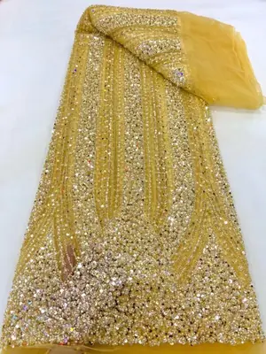 Image de Dentelle Africaine Vert Pailletée - Luxe pour Robe de Mariée