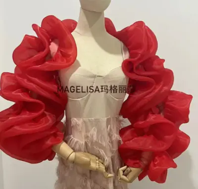 Image de Gants de Mariée Longs Châle Enveloppant - Rouge, Noir, Ivoire