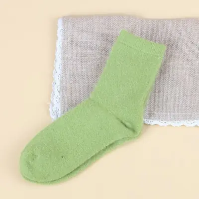 Image de Chaussettes Hiver Femmes Épaisses en Laine Mérinos - Chaudes & Mode
