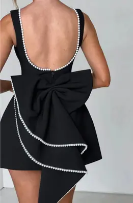 Image de Robe Mini Élégante Dos Nu avec Nœud Perles