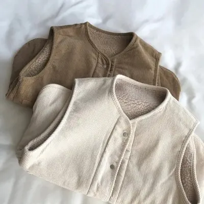 Image de Gilet Vintage en Velours Côtelé Femme - Style Y2K