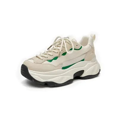Image de Baskets à Plateforme en Cuir Suédé - Style Trendy & Confort