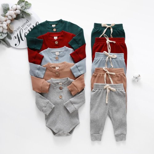 Zartes Baby-Outfit Set für Jungen und Mädchen – Weich & Komfortabel
