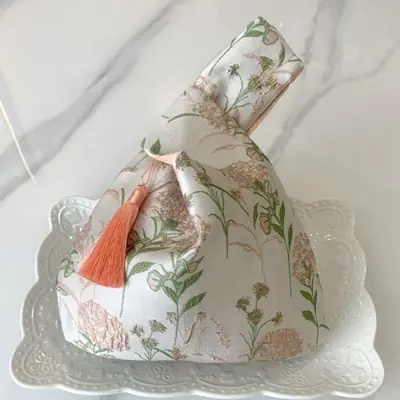Image de Sac à Main Chinois Brodé - Élégant & Rétro