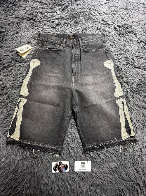 Imagen de Pantalones Cortos de Mezclilla con Diseño Retro Esqueleto