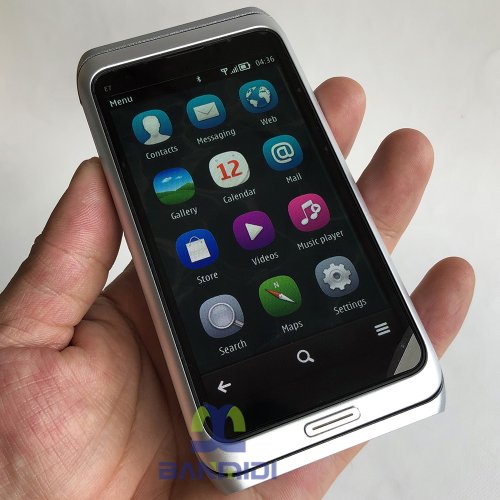 Immagine di Telefono cellulare originale E7 E7-00 Wifi 3G 8MP 16GB Symbian Belle OS Smartphone Tastiera QWERTY sbloccata da 4", realizzato nel 2011 anni