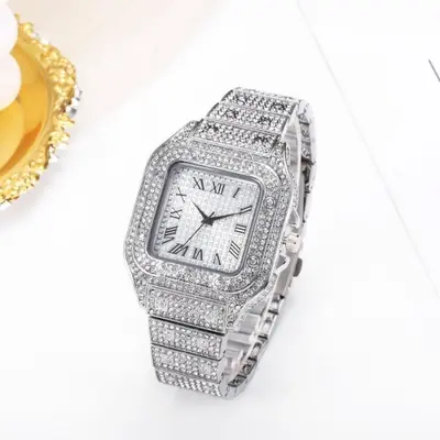 Image de Montre Homme Élégante avec Diamants et Cadran Étoilé