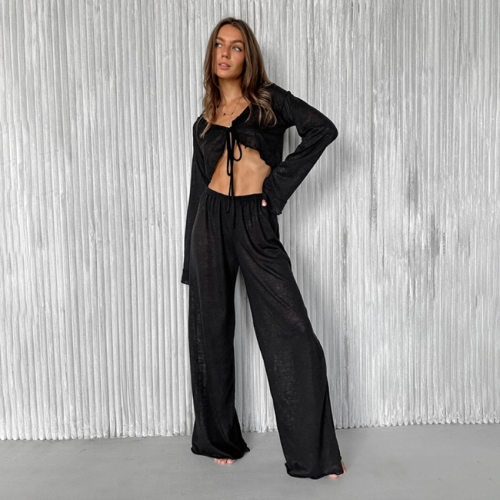 Immagine di Pigiama Donna Sexy in Maglia con Top Crop e Pantaloni Larghi