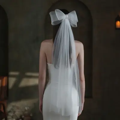 Image de Voile de Mariée Court Transparent avec Nœud Papillon