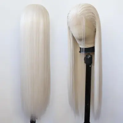 Image de Perruque Lace Front Blanche Naturelle - Cheveux Longs Lisses