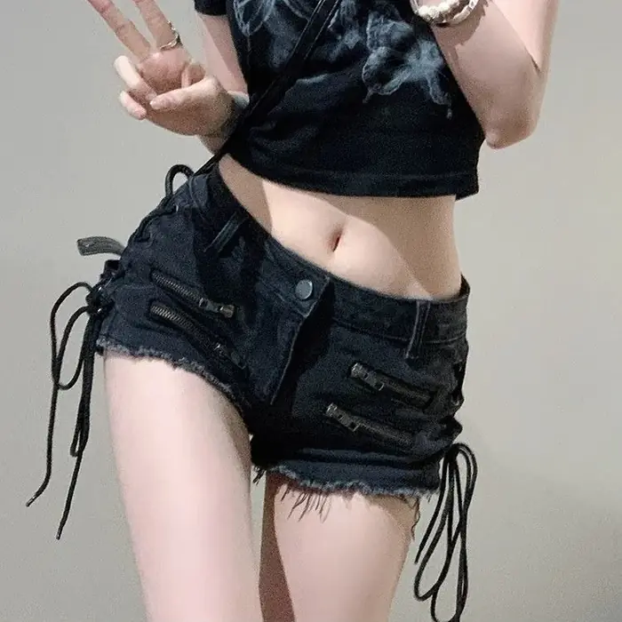 Image de Short Denim Y2K Femme Noir & Gris - Style E-Girl