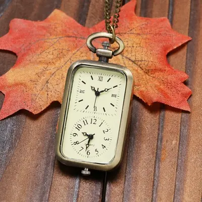Image de Montre de Poche Vintage en Bronze & Cuivre - Style Rétro