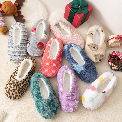 Afbeelding van Warme en Stijlvolle Damesvloerschoenen voor Herfst en Winter – Comfortabele Indoor Pantoffels met Zachte Vloersokken voor Thuis