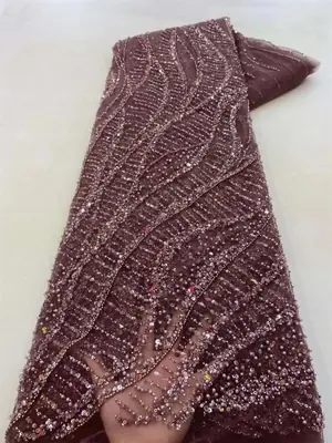Image de Dentelle Africaine Perlée & Paillettes - Tissu Luxe pour Robes de Mariée