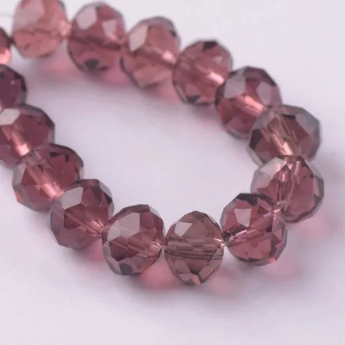 Rötlich lila