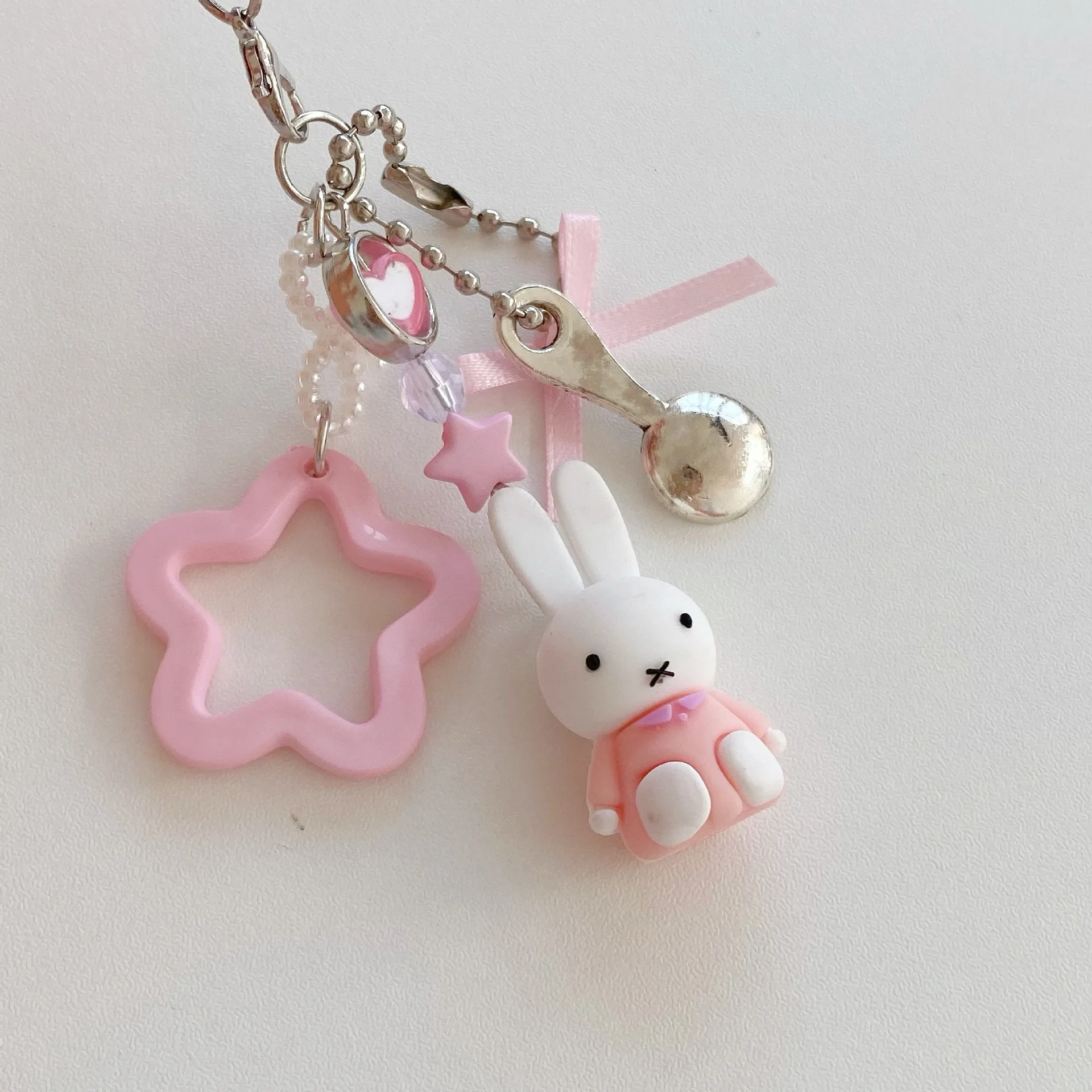 Immagine di Portachiavi Kawaii Miffy con Stella Y2K