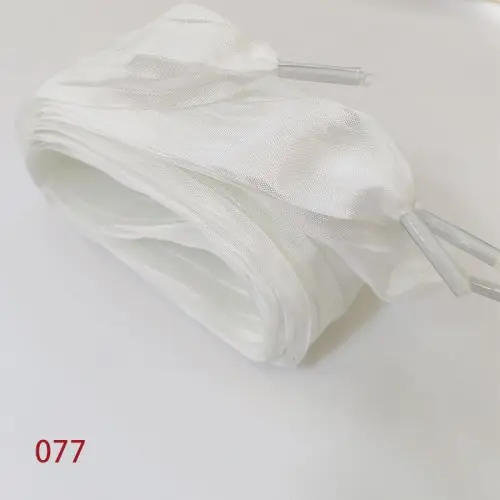 077