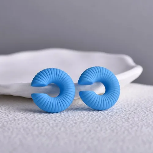 Lebhaft blau 01
