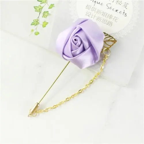 Image de Boutonnière Mariage Élégante en Soie - Accessoire de Mariage pour Homme