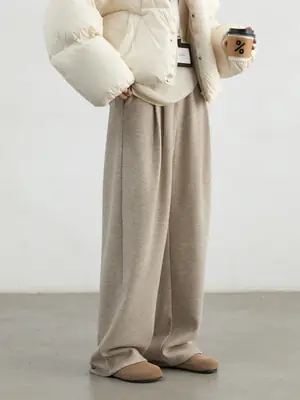 Image de Pantalon Taille Haute Plissé Femme - Hiver 2024