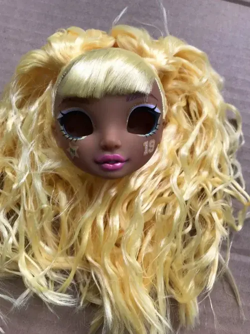 Cheveux jaunes
