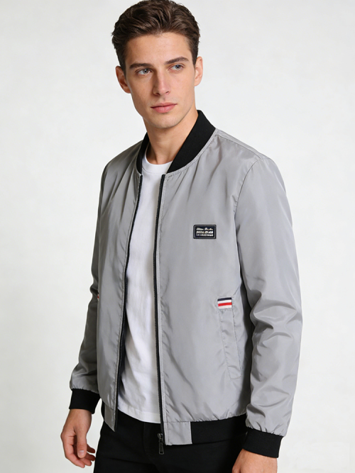 Zdjęcie Męska lekka wiatrówka – stylowa, wiatroszczelna kurtka jesienna z kieszeniami na suwak, idealna do codziennego noszenia