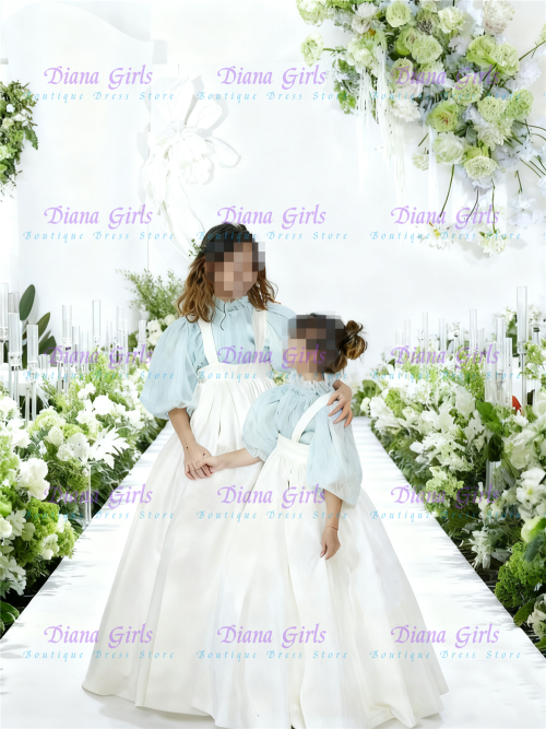 Immagine di Set da Rossi per bambina in tulle azzurro e taffetà bianco: abito da cerimonia elegante per feste nuziali e battesimi