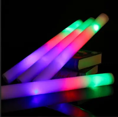 Image de Bâtons Lumineux LED Colorés - Fournitures de Fête
