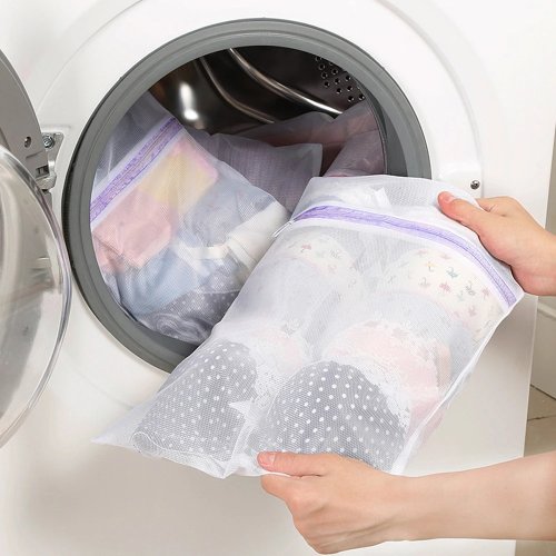 Imagen de Juego de 3 bolsas de malla fina púrpura para ropa delicada con cremallera – Set completo para lavadora y cuidado especial