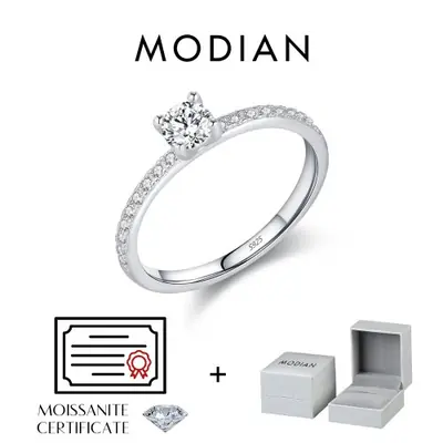 Image de Bague Moissanite Carrée en Argent Sterling 925 - Élégance & Éclat