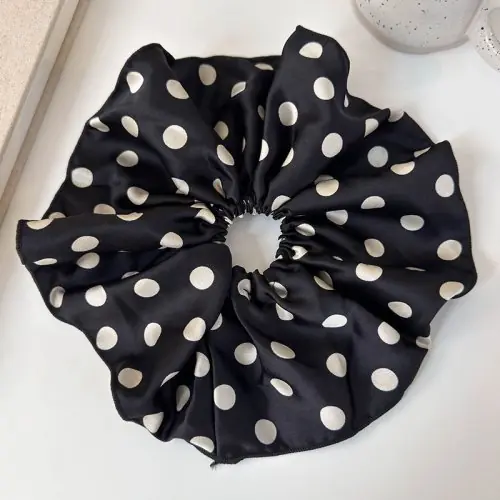 Image de Chouchous Satinés à Pois - Style Rétro & Élégant