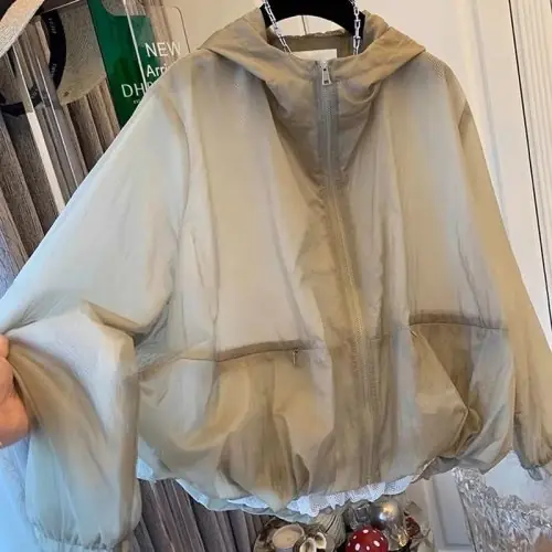 Image de Trench Coat Femme Léger à Capuche - Protection Solaire & Coupe Vent