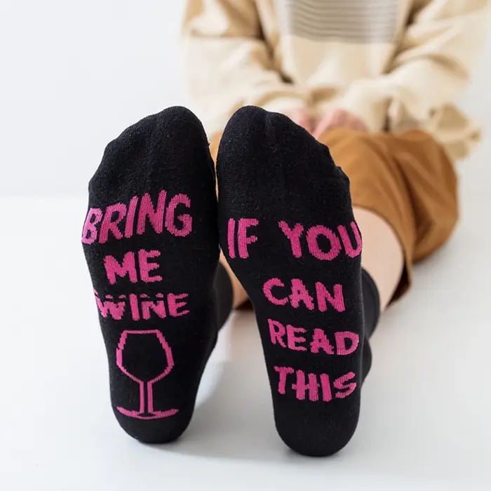 Image de Chaussettes Vin - Apporte-moi un Verre !