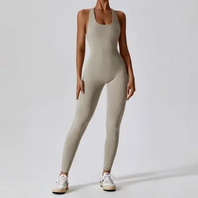 Image de Combinaison Yoga & Fitness Femme - Style Élégant & Confortable