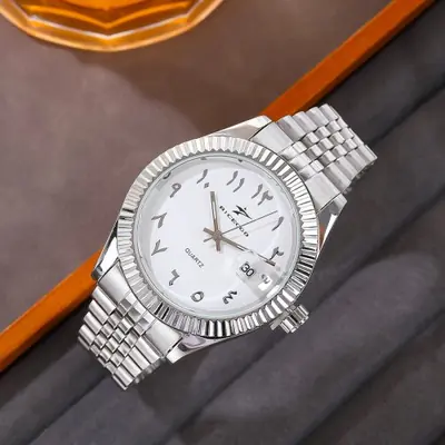 Image de Montre Homme Quartz Acier Inoxydable - Élégante & Sportive