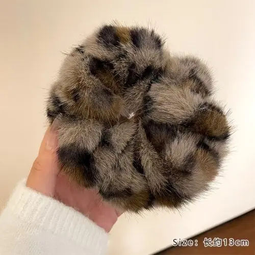 Image de Bandana en Peluche Imitation Vison - Style Rétro Élégant