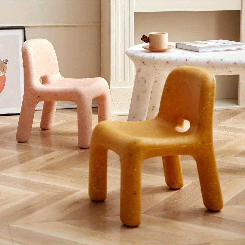 Afbeelding van Stijlvolle Kunststof Stoel in Scandinavische Stijl met Rugleuning – Moderne Zitmeubel voor Slaapkamer, Woonkamer, Slaapzaal en Entertainmentruimte