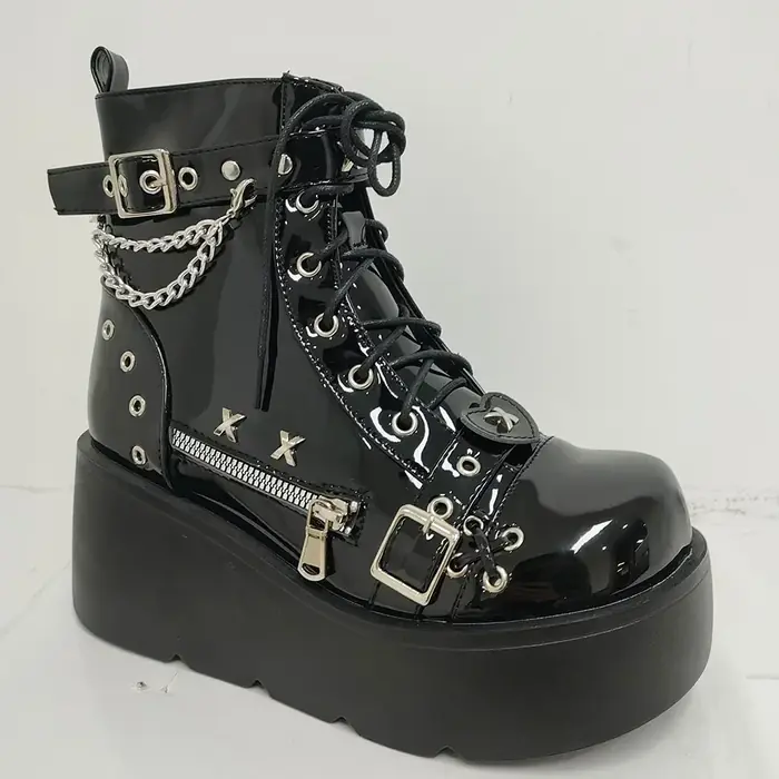 Image de Bottes Gothiques à Plateforme pour Femmes - Style Vampire