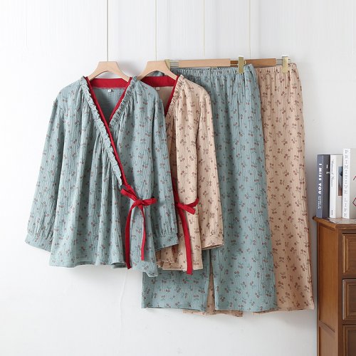 Bild von Weicher Baumwoll-Pyjama-Set mit Kimono-Roben-Stil