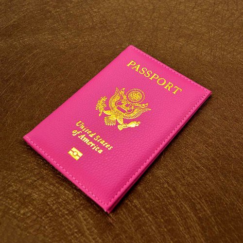 Bild von Stilvolle Rosa Reisepasshülle – Perfekt für Ihre USA-Reise