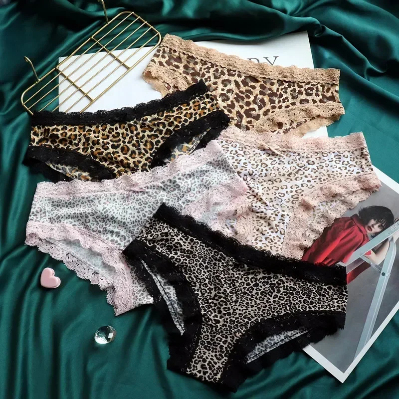 Image of Elegant Seamless Silk Leopard Print Low Waist Panties for Women – Luxurious Lace Trim Briefs with Smooth European & American Design