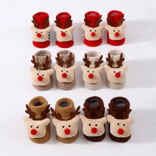 Image de Chaussettes de Noël Tricotées pour Bébé - Doux et Chauds