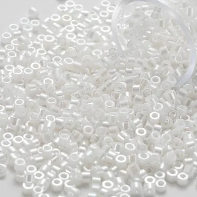 Image de Perles de Verre Japonaises 2mm - Tube 10g Multicolores
