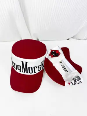 Image de Casquette rétro à visière plate motif léopard brodé