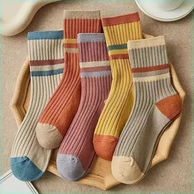 Image de Chaussettes Harajuku Imprimées - 5 Paires Colorées & Confortables