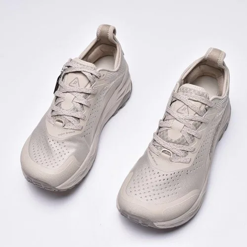 GRIJS